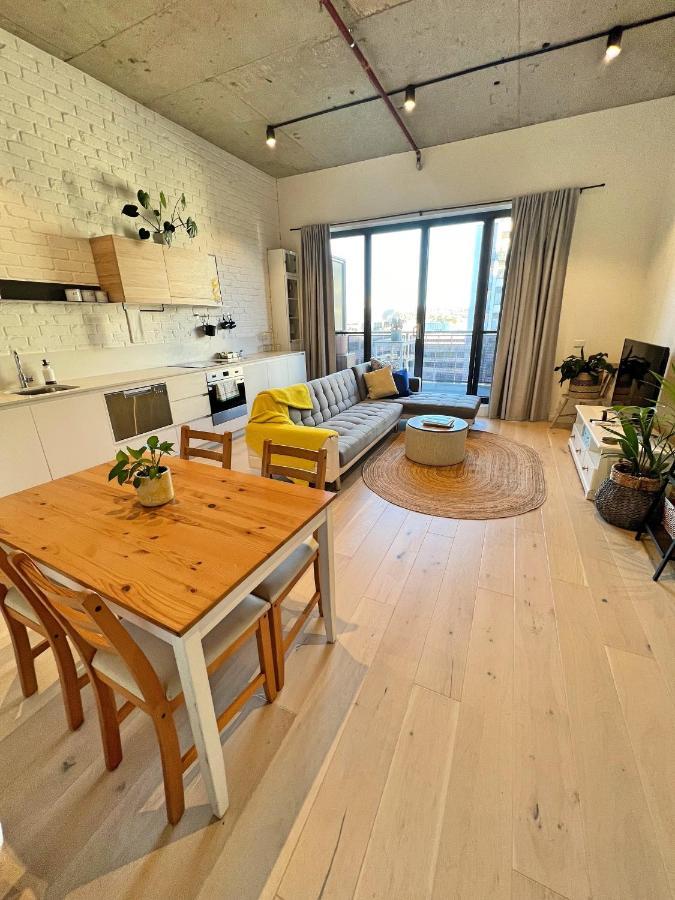 Industrial Yet Modern, 1Bd 1Bth Apt - Woden Phillip Esterno foto