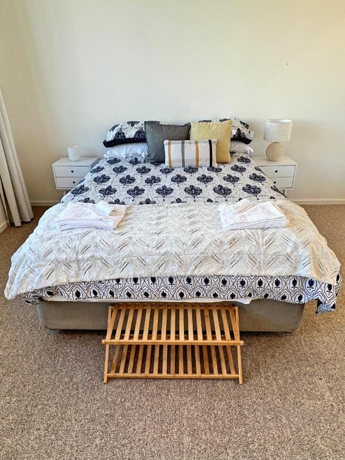 Industrial Yet Modern, 1Bd 1Bth Apt - Woden Phillip Esterno foto