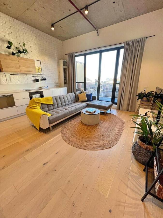 Industrial Yet Modern, 1Bd 1Bth Apt - Woden Phillip Esterno foto