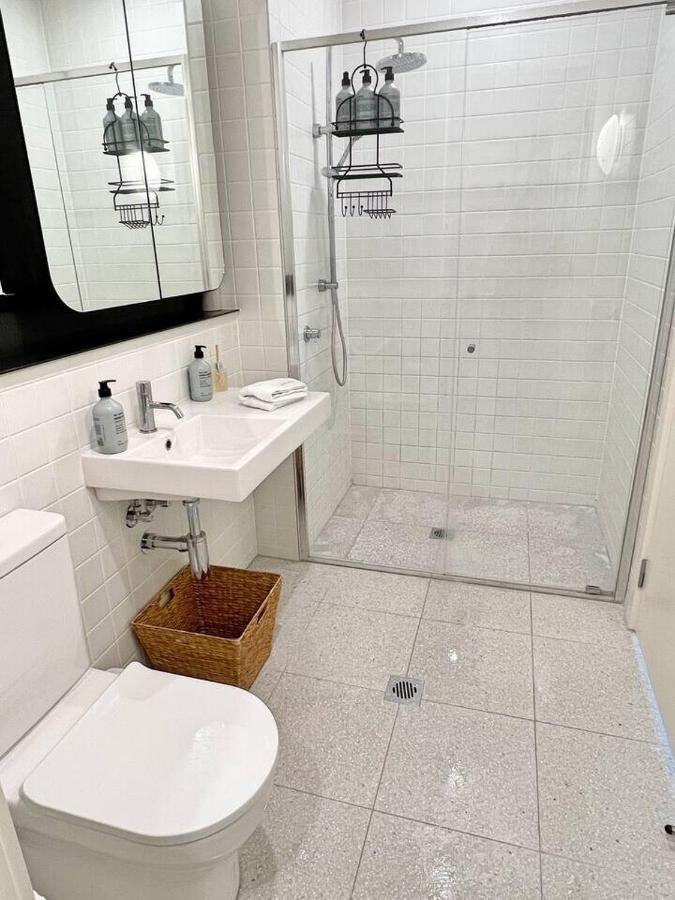 Industrial Yet Modern, 1Bd 1Bth Apt - Woden Phillip Esterno foto